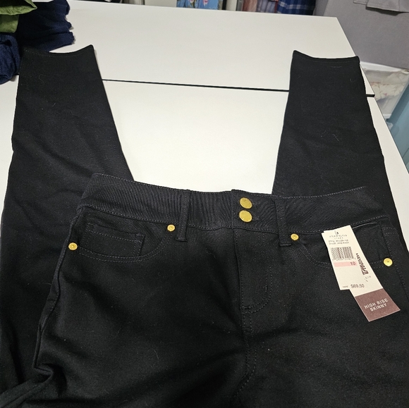 Black High Rise Skinny Anne Klein Jeans.  Slimming Spandex and Nylon. NWT - Picture 5 of 8